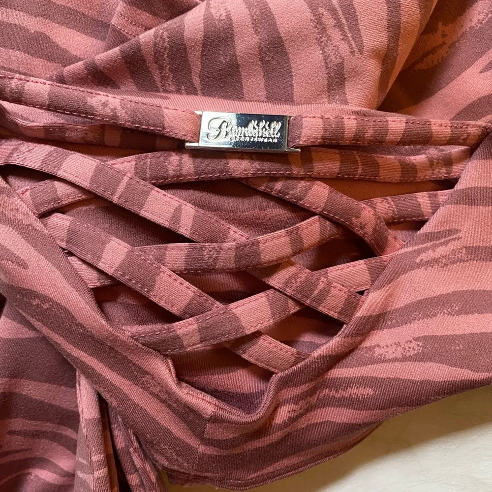 Bombshell Sportswear Set - Picture 12 of 12